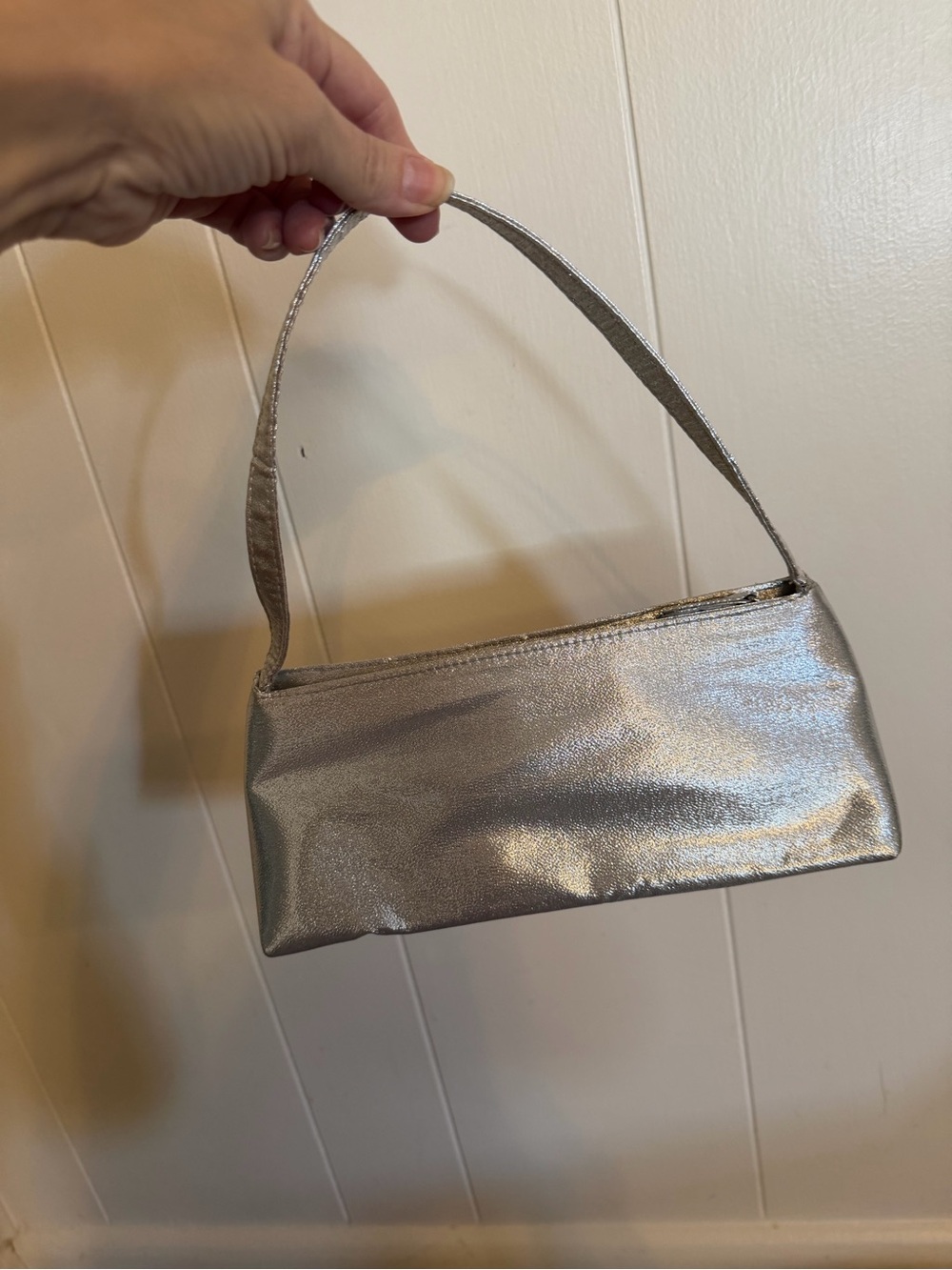 Silver Metallic Shoulder Bag w/ Zipper